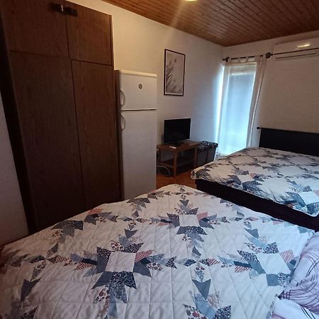 Szuzanna Fenyves Panzio Bed and Breakfast Siófok Buitenkant foto