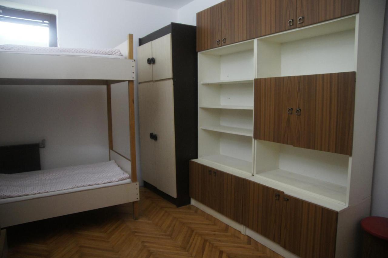 Szuzanna Fenyves Panzio Bed and Breakfast Siófok Buitenkant foto